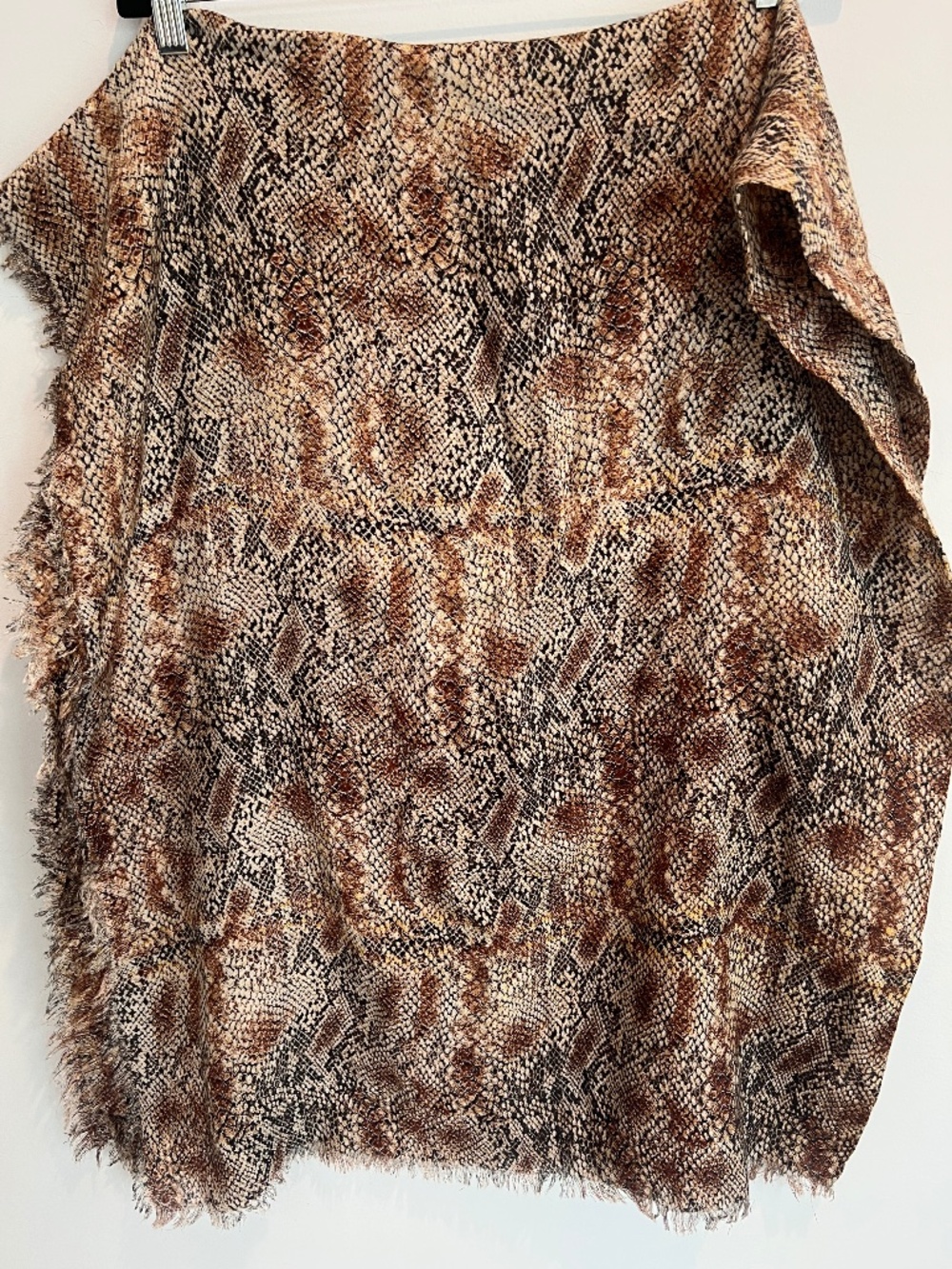 Aritzia/Auxillary 100% Wool Lightweight Blanket Scarf Snakeskin Print 62"x52"